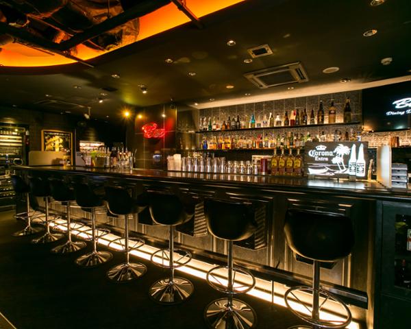 ダイニングダーツバーBee 河原町店