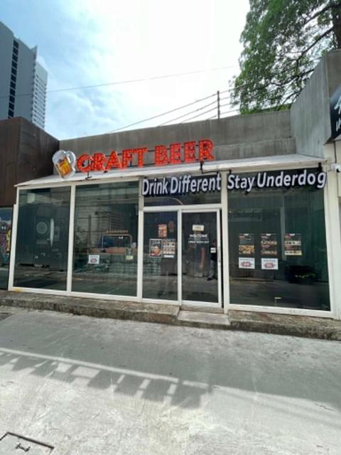 Underdog Microbrewery (Ratchada Soi 4)