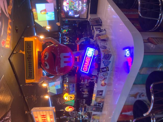 Amusement Bar EIGHT