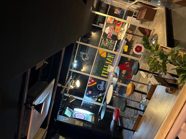 Dining　Bar　PONZO